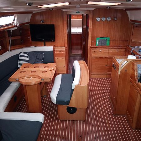 Kaap Hoorn Club Bed En Breakfast Bagian luar foto